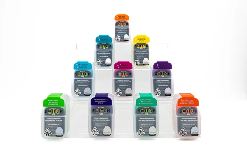 BOUTIQ - DISPOSABLE RECHARGEABLE VAPE CARTS - V.5 SWITCH TRIPLE TANK - W/ LIQUID LIVE DIAMONDS 2G (2000MG - 0.7G PER TANK)